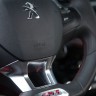 Photo volant sport cuir Peugeot 208 GTi 30th