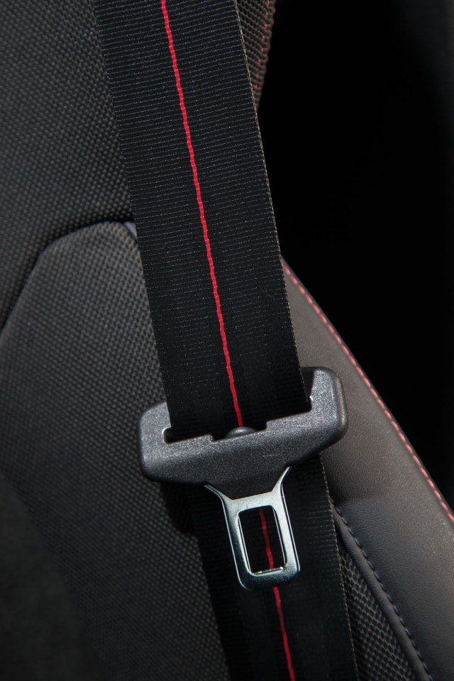 Photo détail ceinture Peugeot 208 GTi 30th