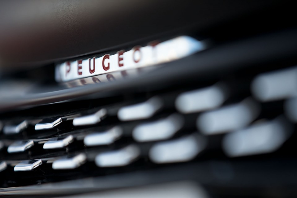 Photo officielle Peugeot 208 GTi 30th