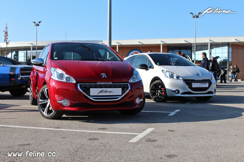 Photo Peugeot 208 GTi 200 et 208 GTi 30th Blanc Perle Nacré 1.6