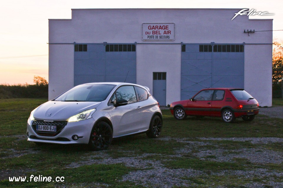 Photo Peugeot 205 GTi et 208 GTi 30th Blanc Perle Nacré 1.6 THP