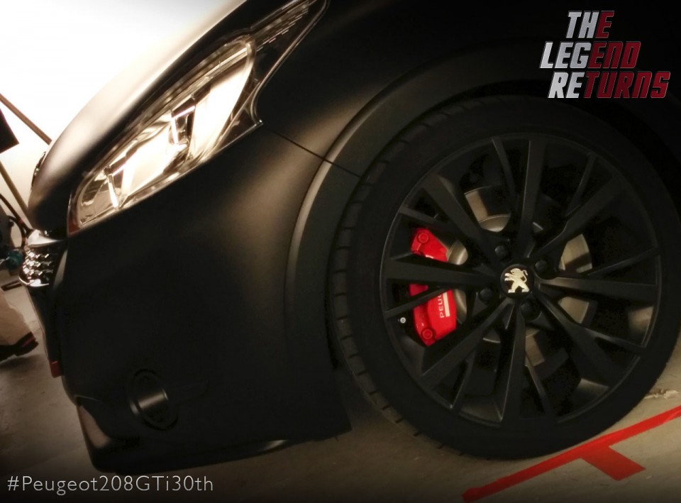 Making of Film Peugeot 208 GTi 30th - The Legend Returns