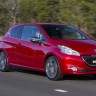3/4 avant dynamique Peugeot 208 GTi Rouge Rubi, version AU (RHD) - 1-004