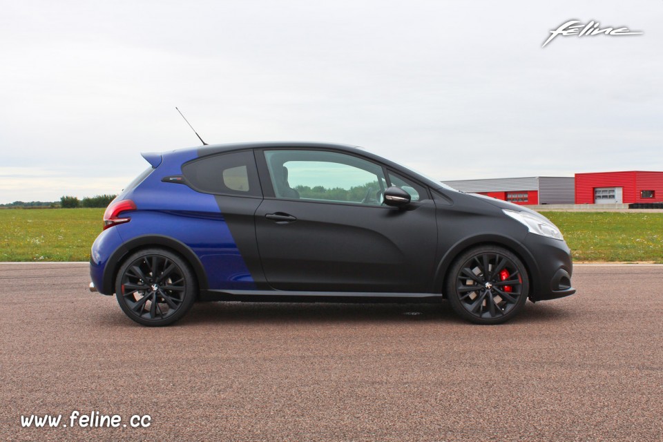 Photo profil Peugeot 208 GTi by Peugeot Sport 2017