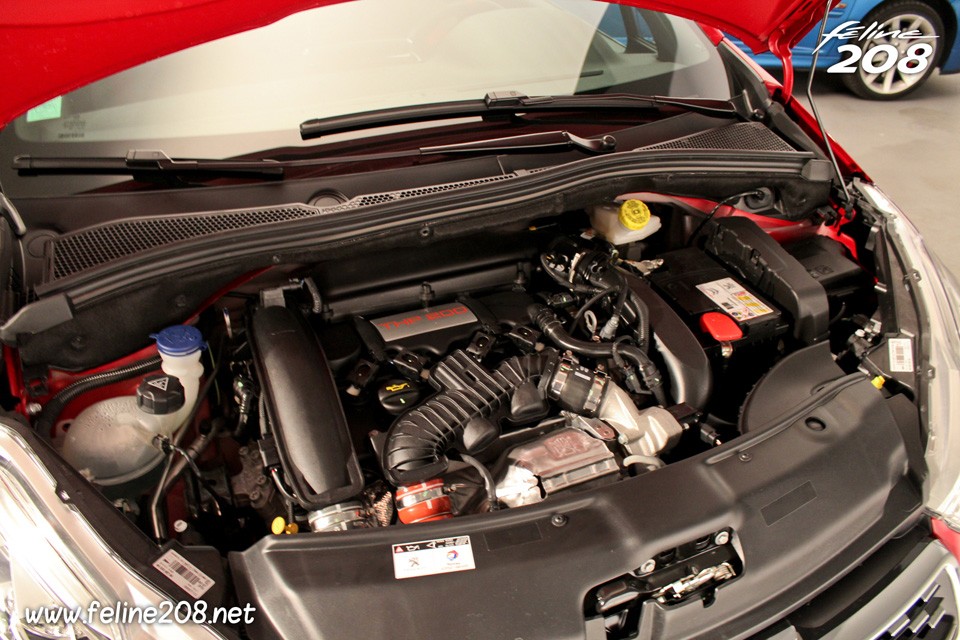Compartiment moteur Peugeot 208 GTi - 034