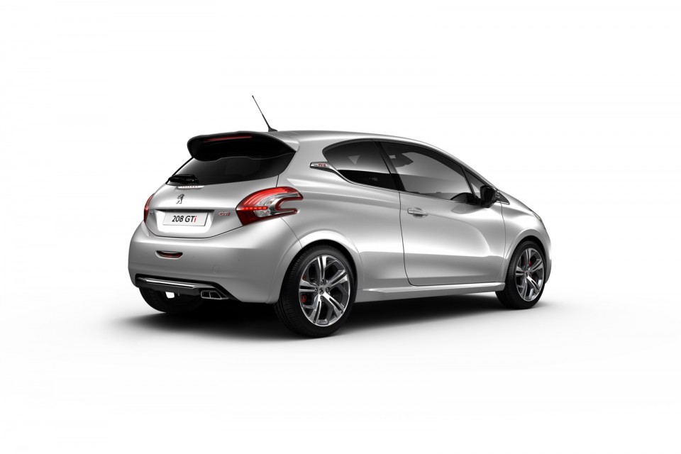 3/4 arrière Peugeot 208 GTi Gris Aluminium 03