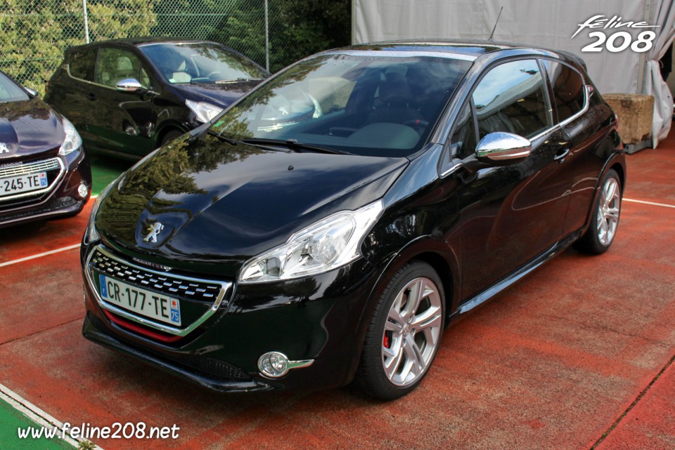 Peugeot 208 GTi Noir Perla Nera - Essais Peugeot 208 GTi - Mars 2013 - 1-005