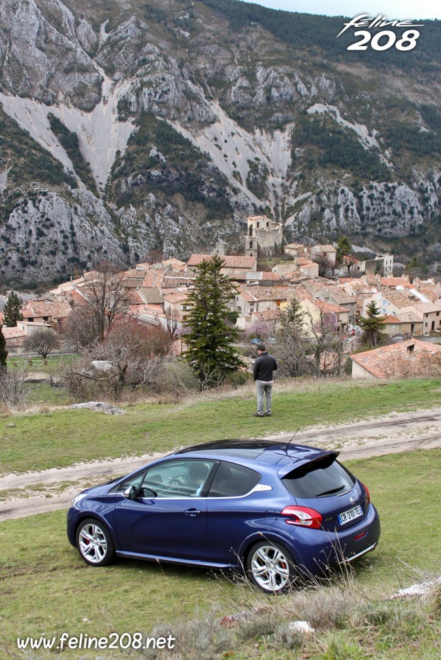 Peugeot 208 GTi Bleu Virtuel - Essais Peugeot 208 GTi - Mars 2013 - 1-017