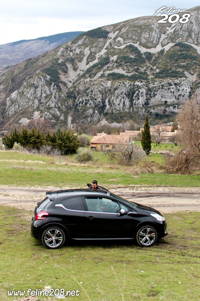 Peugeot 208 GTi Noir Perla Nera - Essais Peugeot 208 GTi - Mars 2013 - 1-018