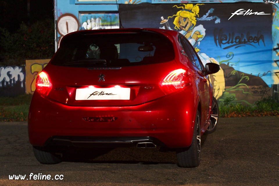 Photo essai Peugeot 208 GTi Rouge Rubi 1.6 THP 200 ch