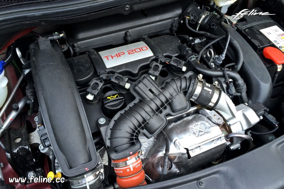 Photo moteur 1.6 THP 200 ch Peugeot 208 GTi