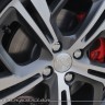 Détail jante Carbone 17" Gris Storm Peugeot 208 GTi 1.6 THP 200 Blanc Banquise (2013) - 1-008