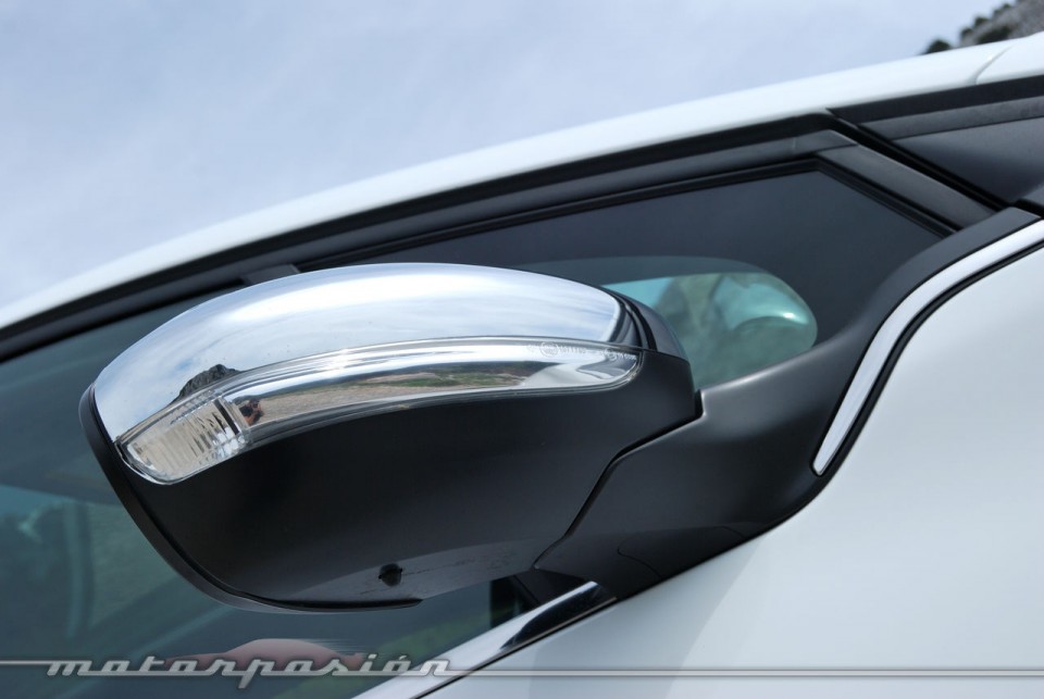 Rétroviseur Peugeot 208 GTi 1.6 THP 200 Blanc Banquise (2013) - 1-009