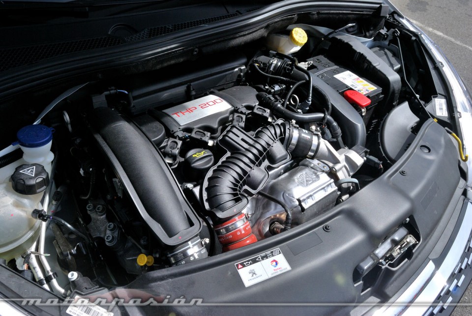 Moteur Peugeot 208 GTi 1.6 THP 200 Blanc Banquise (2013) - 1-017