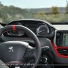 Tableau de bord Peugeot 208 GTi 1.6 THP 200 Blanc Banquise (2013) - 1-028