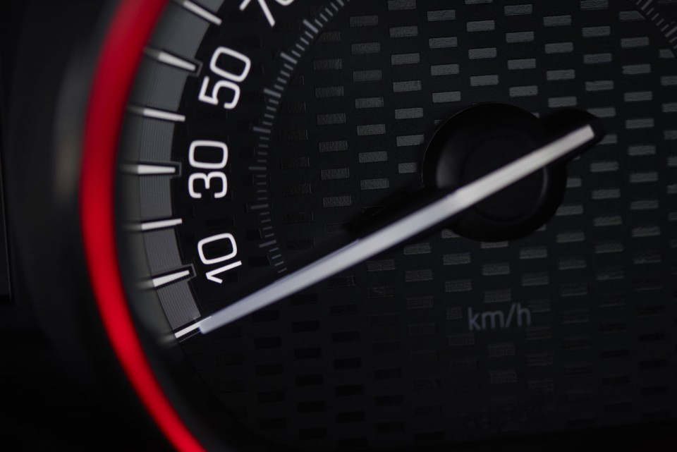 Photo aiguille de compteur Peugeot 208 GTi restylée (2015)