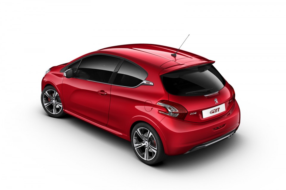 Peugeot 208 GTi Rouge Rubi Vue Arrière - Photo officielle - 1-003