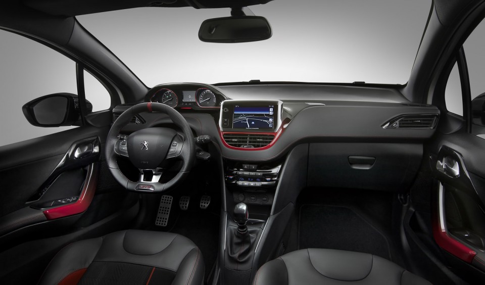 Intérieur Peugeot 208 GTi - Photo officielle - 1-017