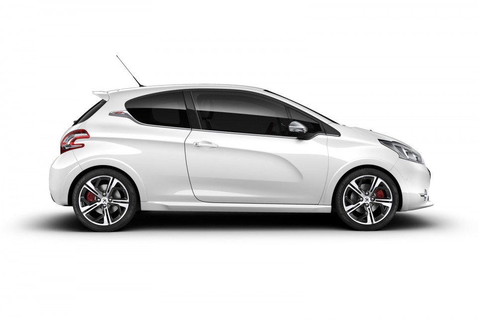 Peugeot 208 GTi Blanche Profil - Photo officielle - 1-029