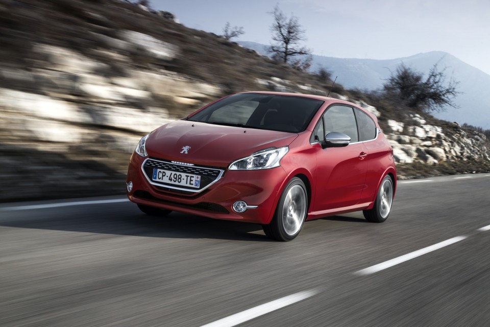Peugeot 208 GTi - Rouge Rubi - 1.6 THP 200 - Côte d'Azur - 3-006