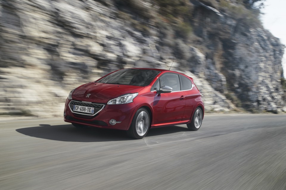 Peugeot 208 GTi - Rouge Rubi - 1.6 THP 200 - Côte d'Azur - 3-008