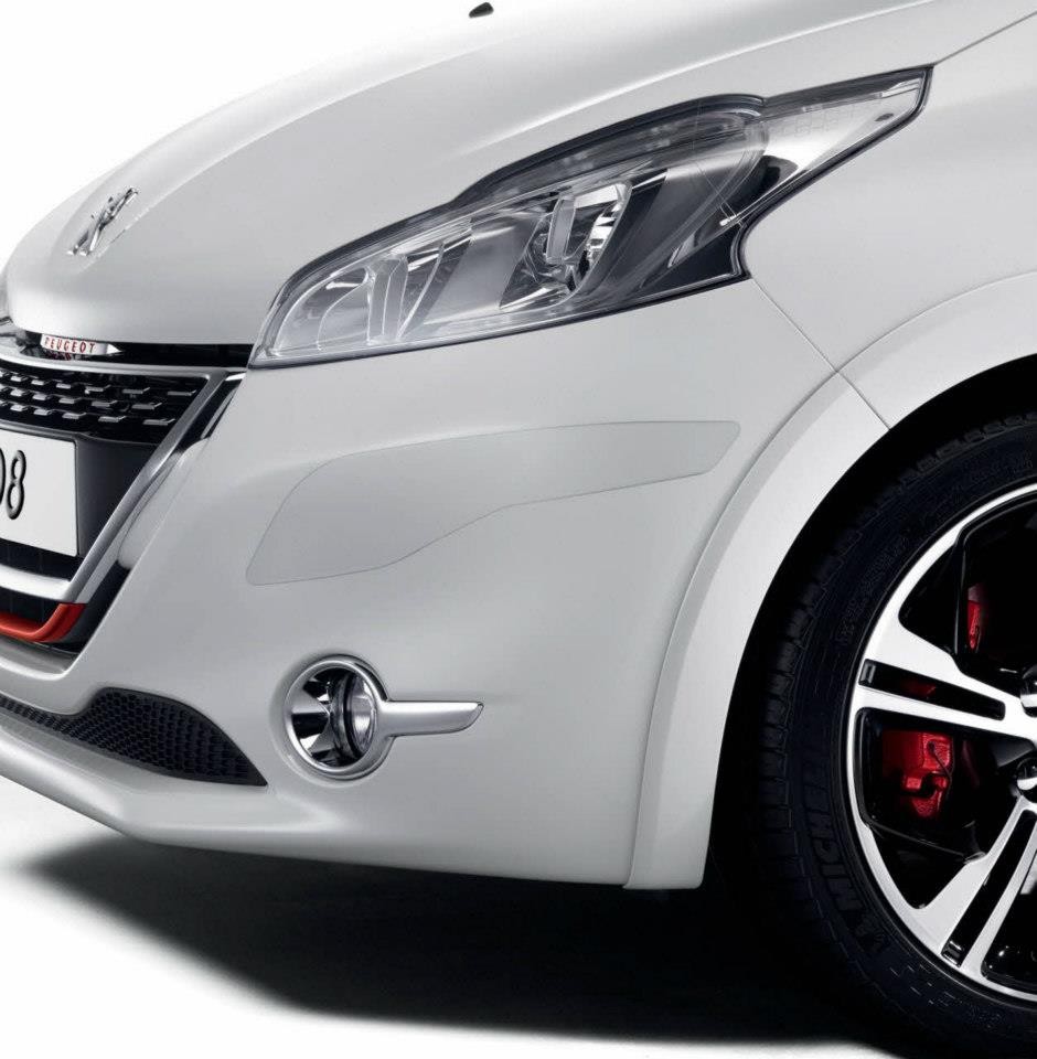 Photo protection bouclier accessoire Peugeot 208 GTi Blanc Banquise - 4-001