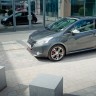 Peugeot 208 GTi Gris Shark, version UK (RHD) - 2-016