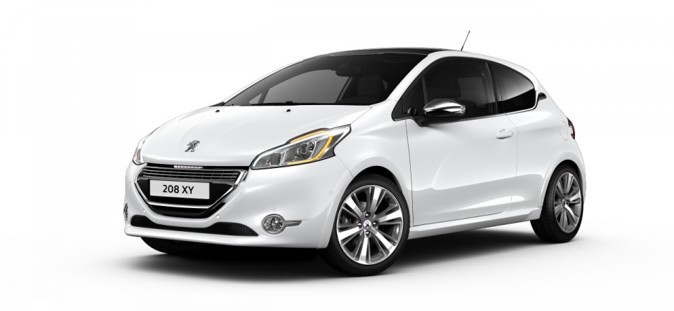 3/4 avant Peugeot 208 XY Blanc Banquise 01