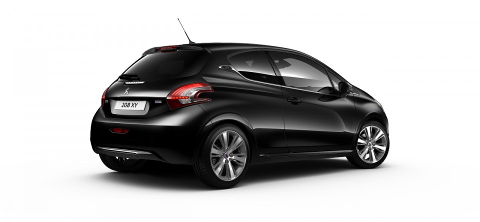 3/4 arrière Peugeot 208 XY Noir Perla Nera 03