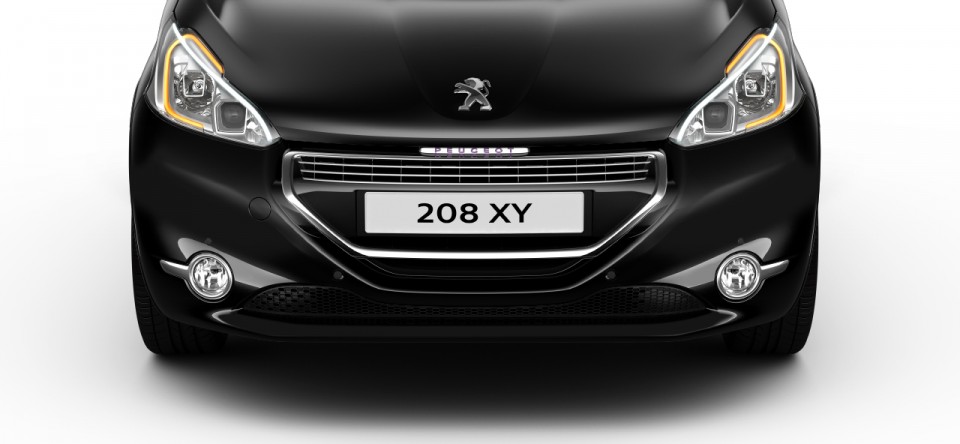 Face avant Peugeot 208 XY Noir Perla Nera 05