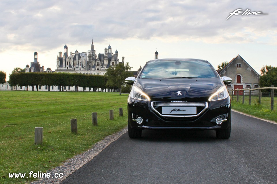 Photo essai Peugeot 208 XY Dark Blue 1.6 THP 155 ch