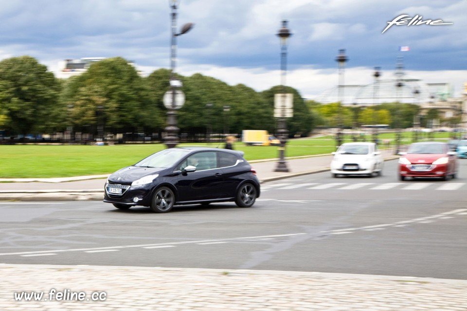 Photo essai Peugeot 208 XY Dark Blue 1.6 THP 155 ch