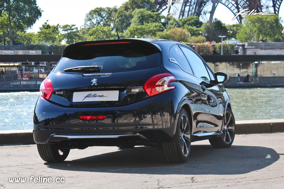 Photo essai Peugeot 208 XY Dark Blue 1.6 THP 155 ch