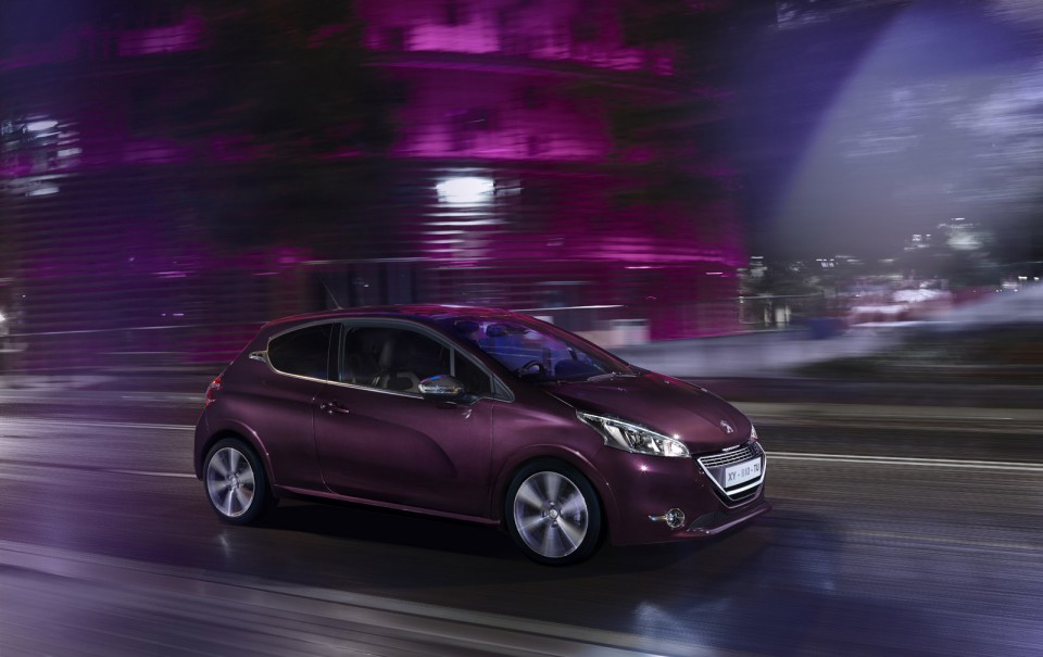 Photo officielle Peugeot 208 XY - 1-010