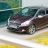 Photo Peugeot 208 XY Purple Night - Photo officielle (UK) - 1-001