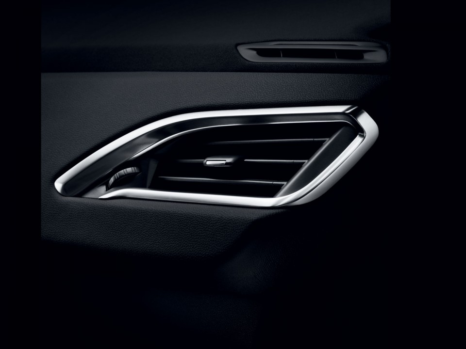 Modélisation 3D aérateur latéral Peugeot 208 004
