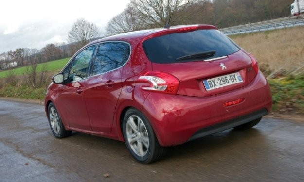 Essai Peugeot 208 - Rouge Erythrée 2
