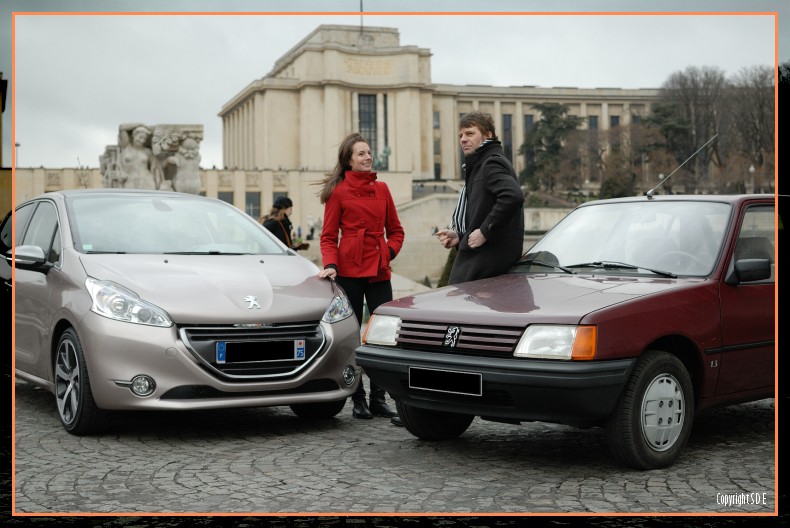 Comparatif Peugeot 208 Féline Blossom Grey et Peugeot 205 GR Bordeaux 008