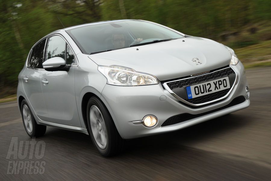 Essai Peugeot 208 Allure 1.2 VTi 82 ch Gris Aluminium 5 portes - 01