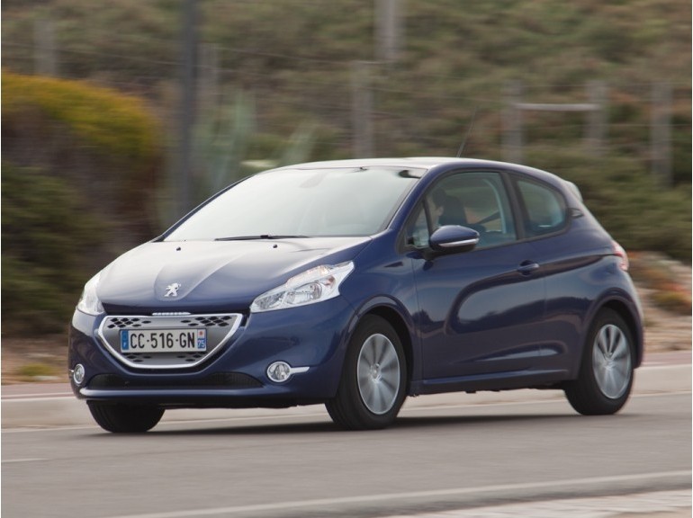 Essais Peugeot 208 Active - 1.4 e-HDi Blue Lion - Bleu Virtuel - 3 portes 05