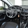 Intérieur Ekmet Noir Bleu Peugeot 208 Allure 1.6 e-HDi 92 Blanc Banquise 5 portes - 008