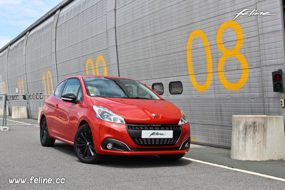 Photo essai Peugeot 208 Orange Power restylée (Mai 2015)