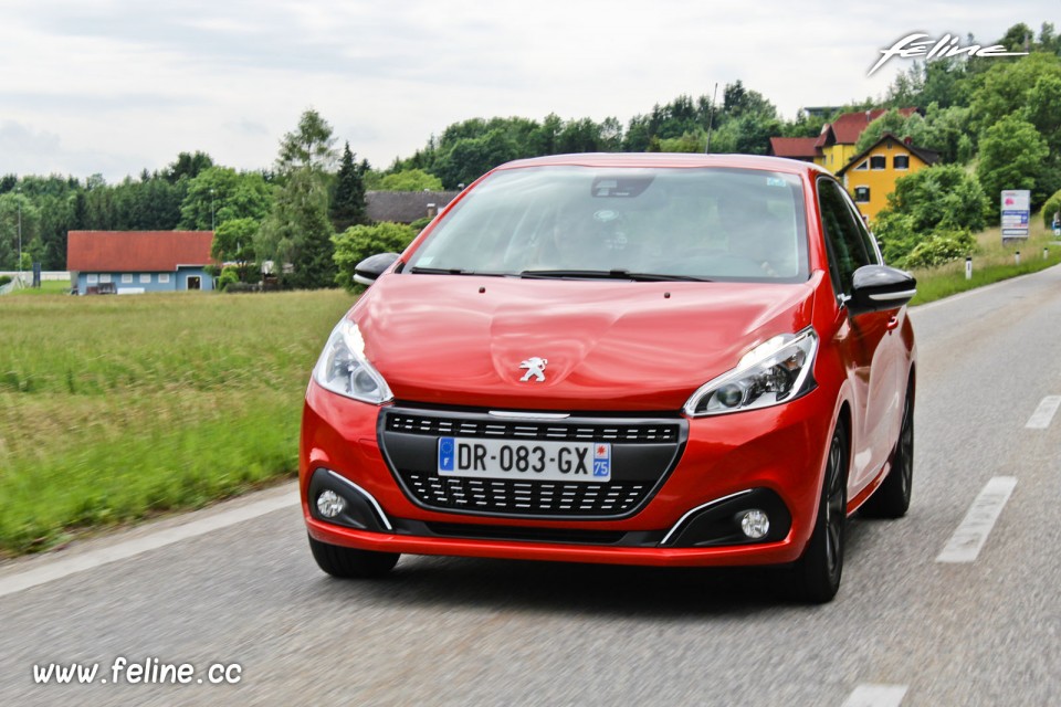 Photo essai Peugeot 208 Allure Orange Power restylée (Mai 2015)
