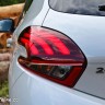 Photo feu arrière LED Peugeot 208 GT Line Blanc Perle Nacré re