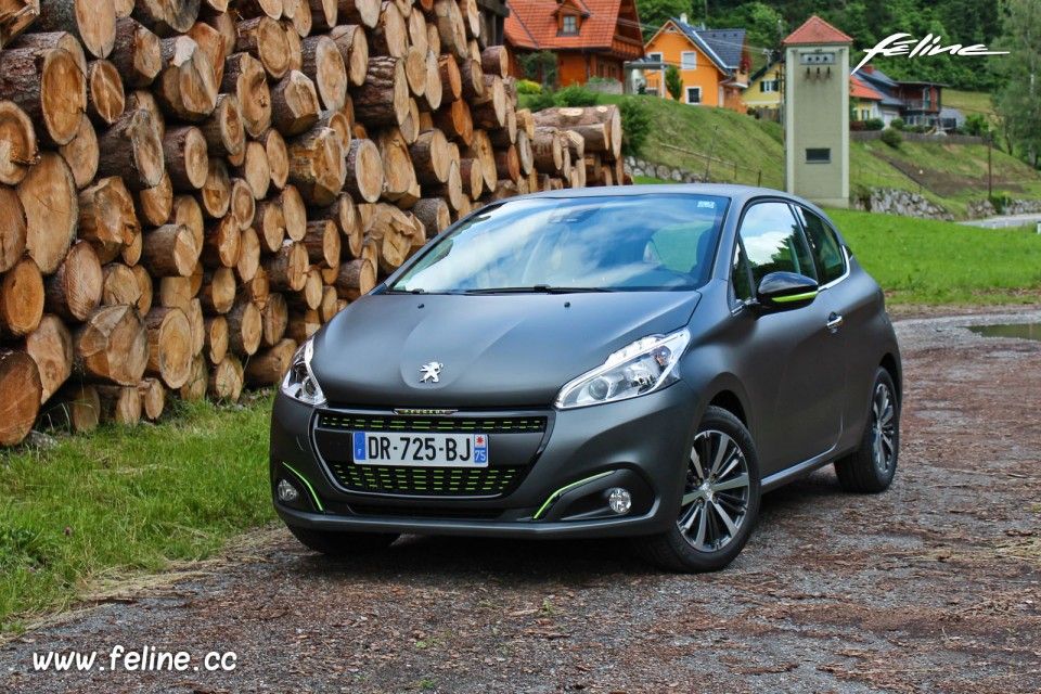 Photo essai Peugeot 208 Allure Ice Silver restylée (Mai 2015)