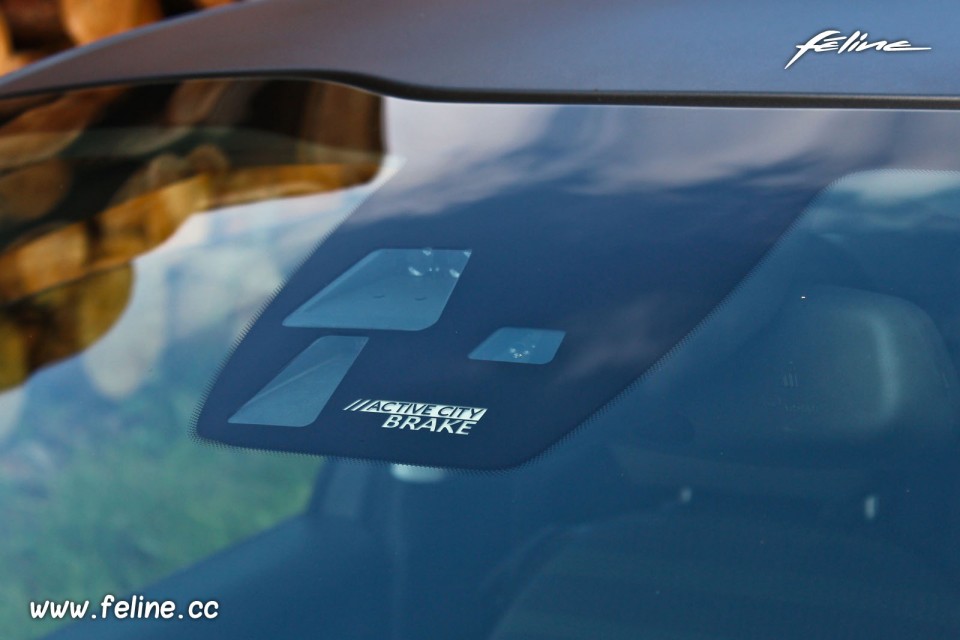 Photo Active City Brake Peugeot 208 restylée (Mai 2015)