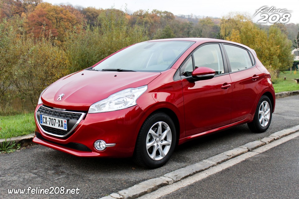 Photo Essai Peugeot 208 Active Rouge Rubi - 1.2l e-VTi 82 ETG5 - 1-005