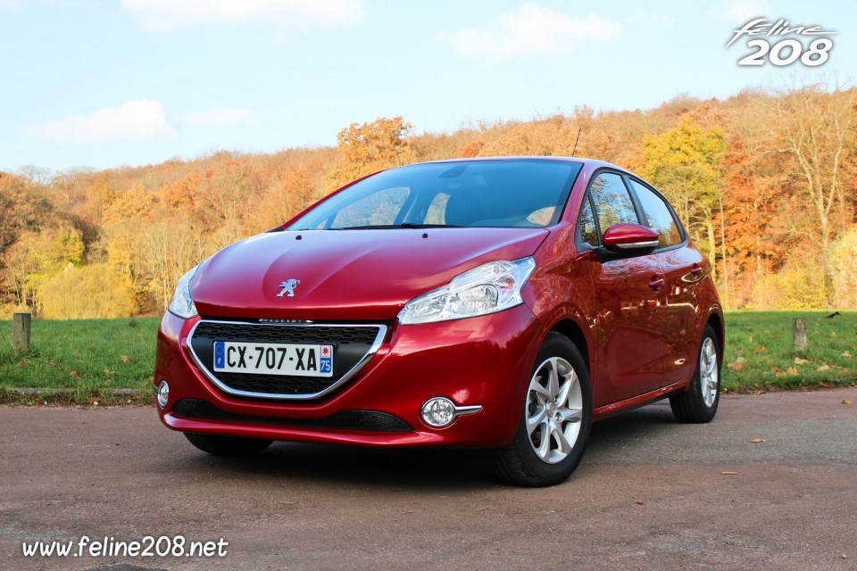 Photo Essai Peugeot 208 Active Rouge Rubi - 1.2l e-VTi 82 ETG5 - 1-008