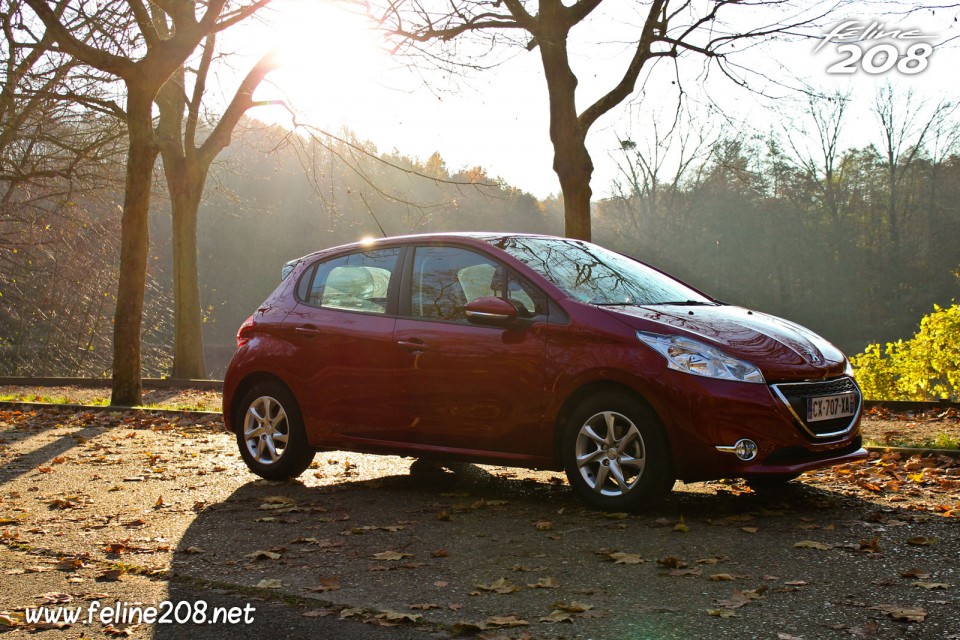 Photo Essai Peugeot 208 Active Rouge Rubi - 1.2l e-VTi 82 ETG5 - 1-017