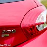 Photo emblème 208 e-VTi coffre Peugeot 208 Active Rouge Rubi - 1.2l e-VTi 82 ETG5 - 1-027